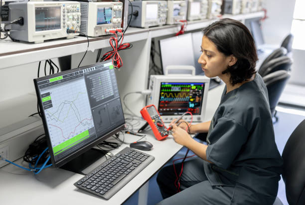 Best Licensed Electrician  in Hlsboro, IL